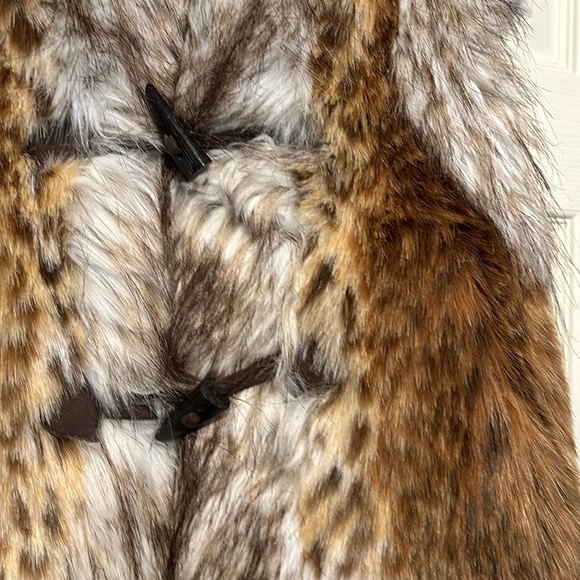 Faux fur mixed animal vest - Picture 2 of 3